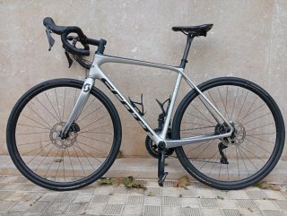 Bicicleta Scott Addict 20 Carbono 2020