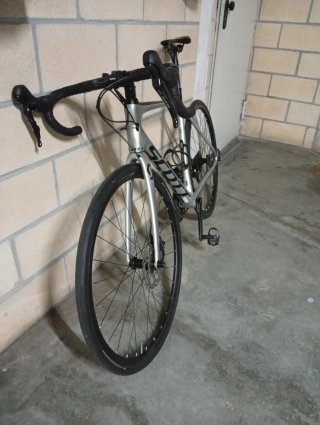 Bicicleta Scott Addict 20 Carbono 2020