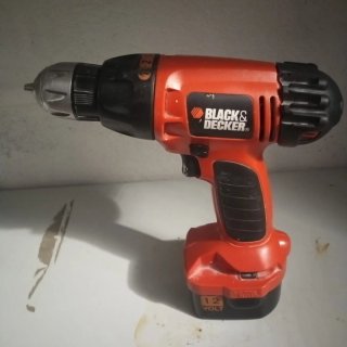 Taladro Atornillador Black & Decker 12V
