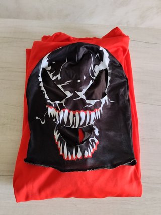 Túnica roja unisex capucha adultos