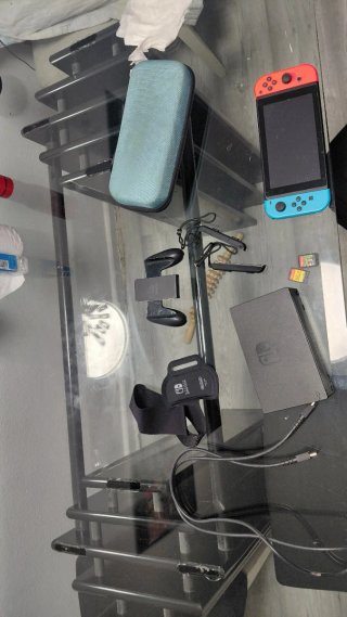 Nintendo Switch con accesorios