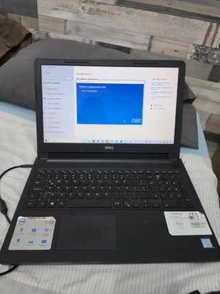 Portátil Dell Inspiron 15 i3 4GB 1TB