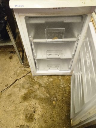 Congelatore verticale Ansonic con due cassetti