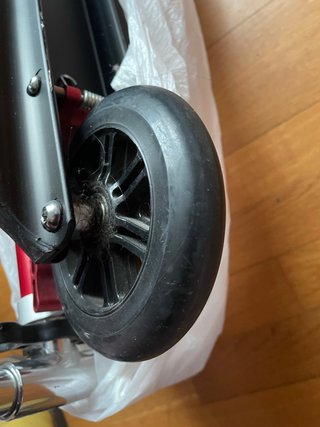 Patinete Oxelo plegable negro y rojo – ruedas gran