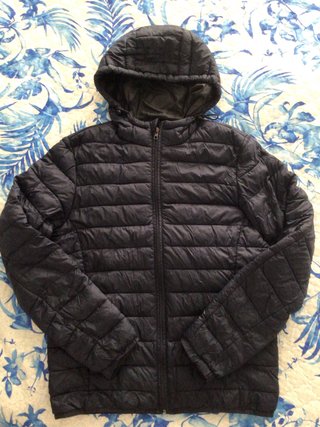 Plumífero ligero azul marino