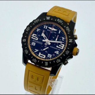 Breitling Endurance Pro Amarillo