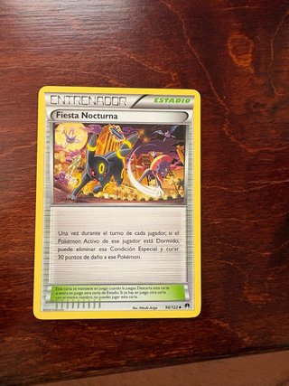 Carta Pokémon Entrenador Fiesta Nocturna