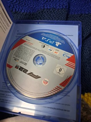 Pacchetto 2 Giochi PS4 NBA 2K23 e F1 22