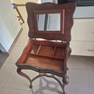 Mesa Tocador Antigua de Madera