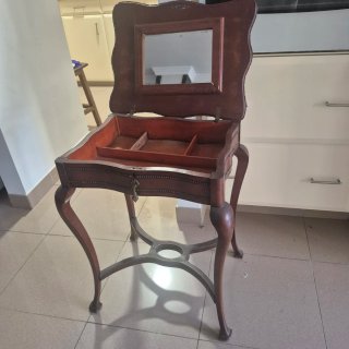 Mesa Tocador Antigua de Madera