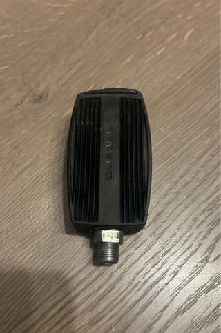 Pedal Notario Izquierdo