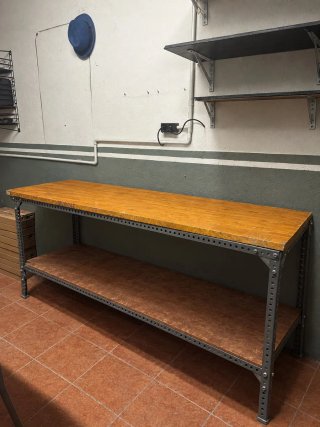Mesa de Taller con Estante Inferior