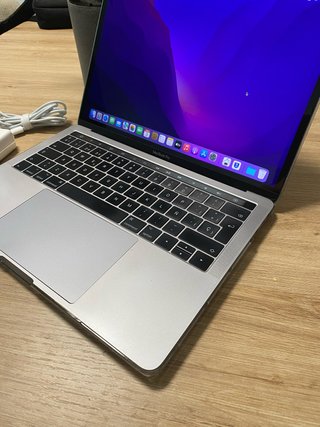 MacBook Pro Touch Bar Plata 512GB