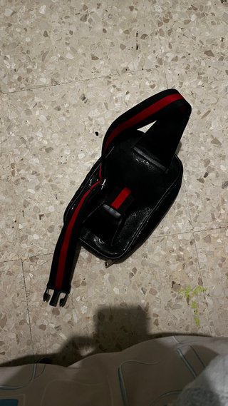 Riñonera Gucci Negra