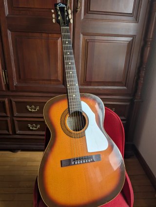 REBAJA TEMPORAL! Guitarra Acústica Vintage Eko