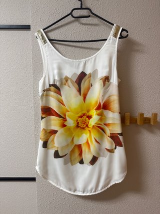 Camiseta sin mangas con estampado floral