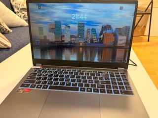 Ordenador Portátil tactil 15,6”
