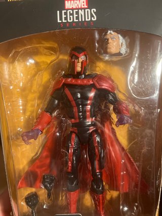 Figura Magneto Marvel Legends Series