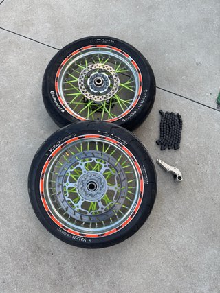 Llantas Supermotard KTM con Neumáticos