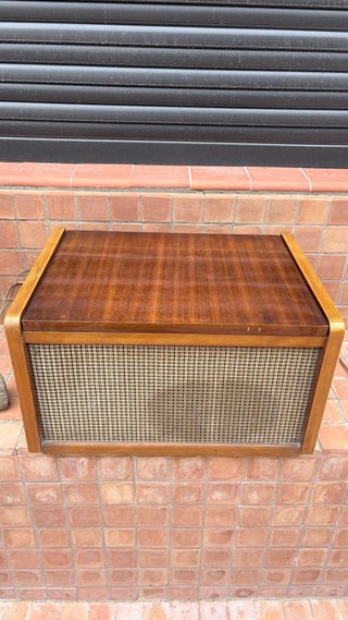 Radio Tocadiscos McCarthy Antiguo