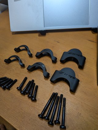 Kit de Espaciadores ZIPP VUKA Manillar TT cabra