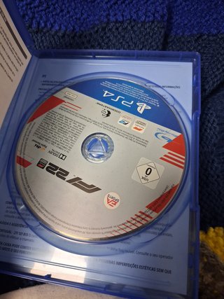 PS4 NBA 2K23 e F1 22