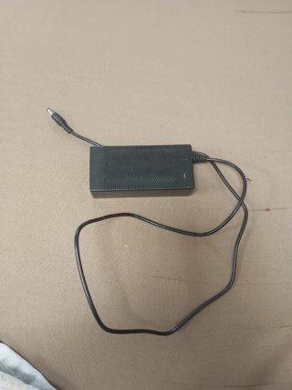 Cargador para patinete eléctrico