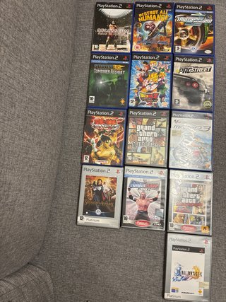 Lote de 13 Juegos PlayStation 2 (PS2)