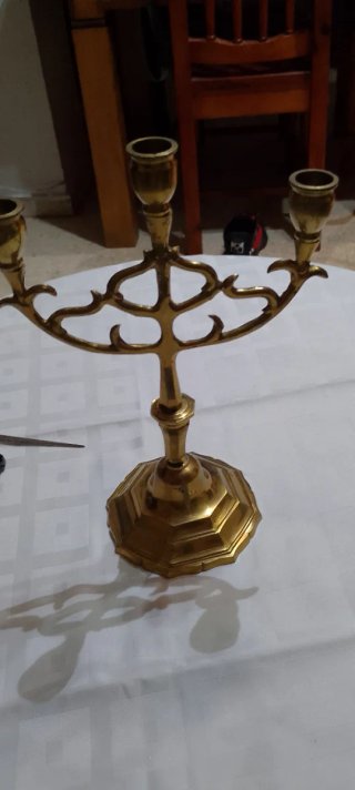 Candelabro de Bronce Antiguo