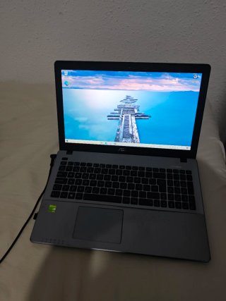 Portátil Asus Intel Core i7 128GB SSD 4GB RAM