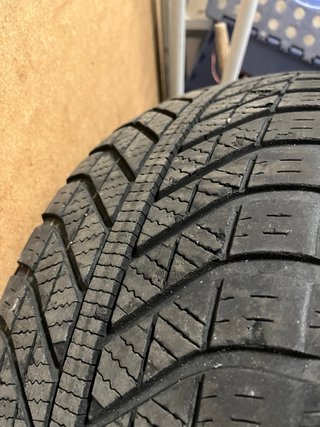 Ruedas BFGoodrich y Goodyear 15€ CADA UNA