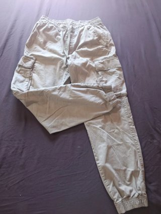 Pantalón Cargo Gris
