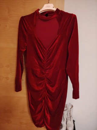 Vestido de terciopelo rojo