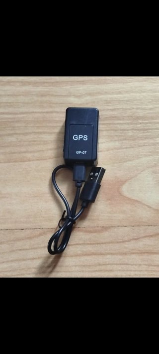 Lote Accesorios Moto: Cuelgacascos y GPS