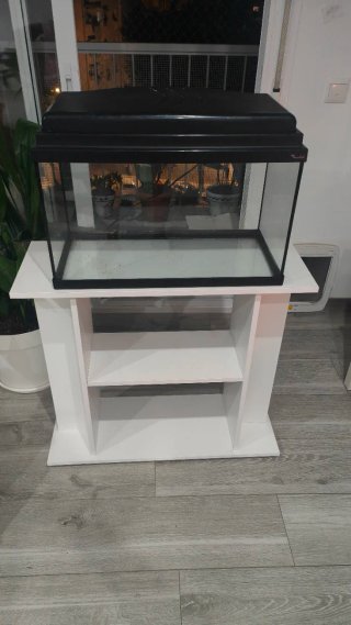 Acuario 60L con mueble blanco