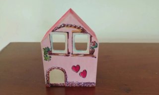 Casina decorativa in legno