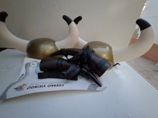 Casco de Vikingo con Cuernos