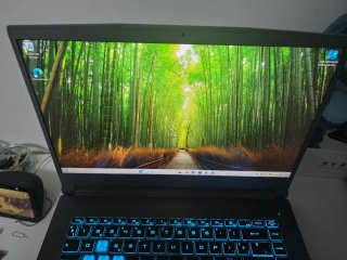 Portátil MSI Thin 15