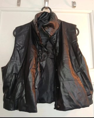 Chaleco de Cuerina Negro