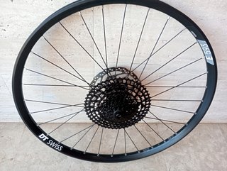 27,5 x30 DT Swiss enduro rueda trasera ebike nueva