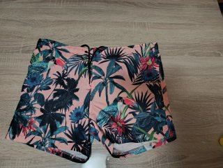 Bañador corto Primark estampado tropical