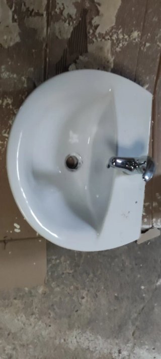 Lavabo de cerámica blanco