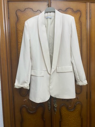 Blazer Beige Estilo Minimalista
