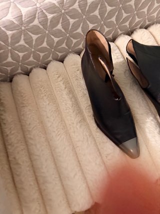 Botines Hispanitas piel negro punta metalizada