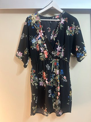 Mono floral Stradivarius Talla L