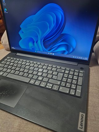 Portátil Lenovo i5 11gen 12GB RAM