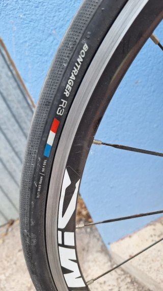 GIANT TCR 2 – CARBONO – SHIMANO 105 - MAVIC COSMIC