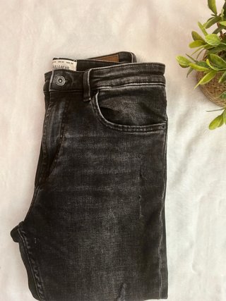 Pantalón vaquero skinny negro Pull & Bear