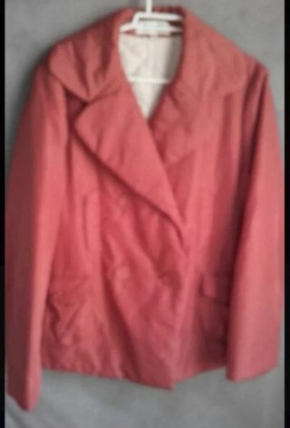 Cazadora corta fina rosa