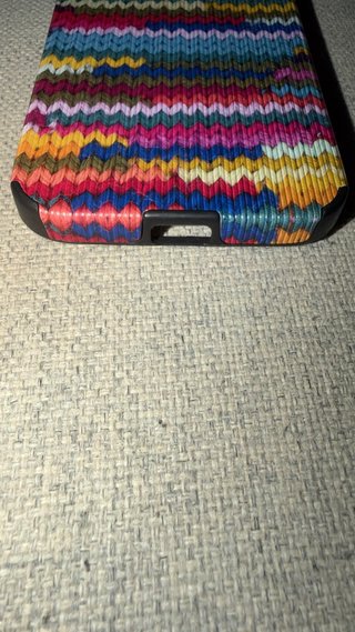 Funda iPhone 14 / 13 Diseño Tejido Zigzag
